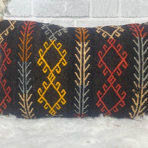 handmade pillow cover, boho pillow, 12 x 20 kilim pillow, throw pillow, bedding pillow, decorative pillow, farmhouse pillow, home decor,1132