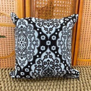 Vintage Black and White Kilim Pillow, Elegant Floral Cushion, 18x18 Sofa Pillow, Turkish Accent Pillow for Timeless Home Decor 18x18kp133