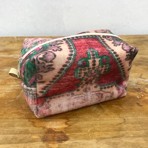 Bohemian makeup bag, Oriental design makeup bag, Handmade makeup bag, Kilim pattern makeup bag, Woman travel bag, Gift for mom bags