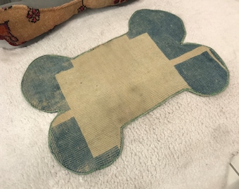 cat food mat, pet feeding mat, non slip floor mat, cat food mat, dog mat for food, custom mat, dog bowl mat, cat placemat, PM 1556