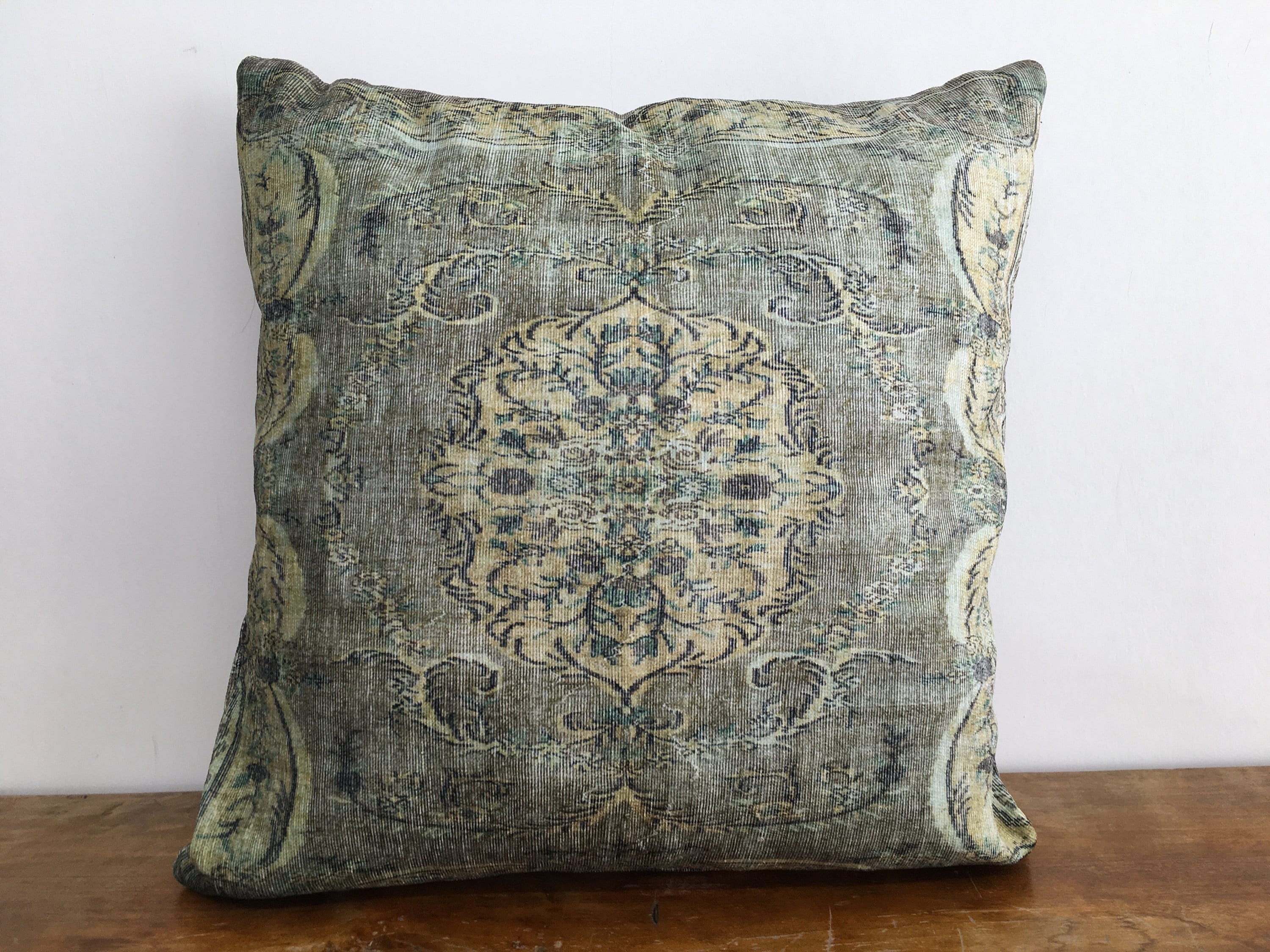 Throw pillow, Green rug pillow, Kilim pillow cases, Turkish pillow cover, Printed on velvet, Nomadic pillow, Aesthetic pillow, 6012-01