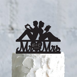 Decorazione per torta nuziale a tema videogiocatore, amante dei libri, cognome da gioco, decorazione per torta nuziale personalizzata per coppia di giocatori, topo di biblioteca, cognome divertente, a767