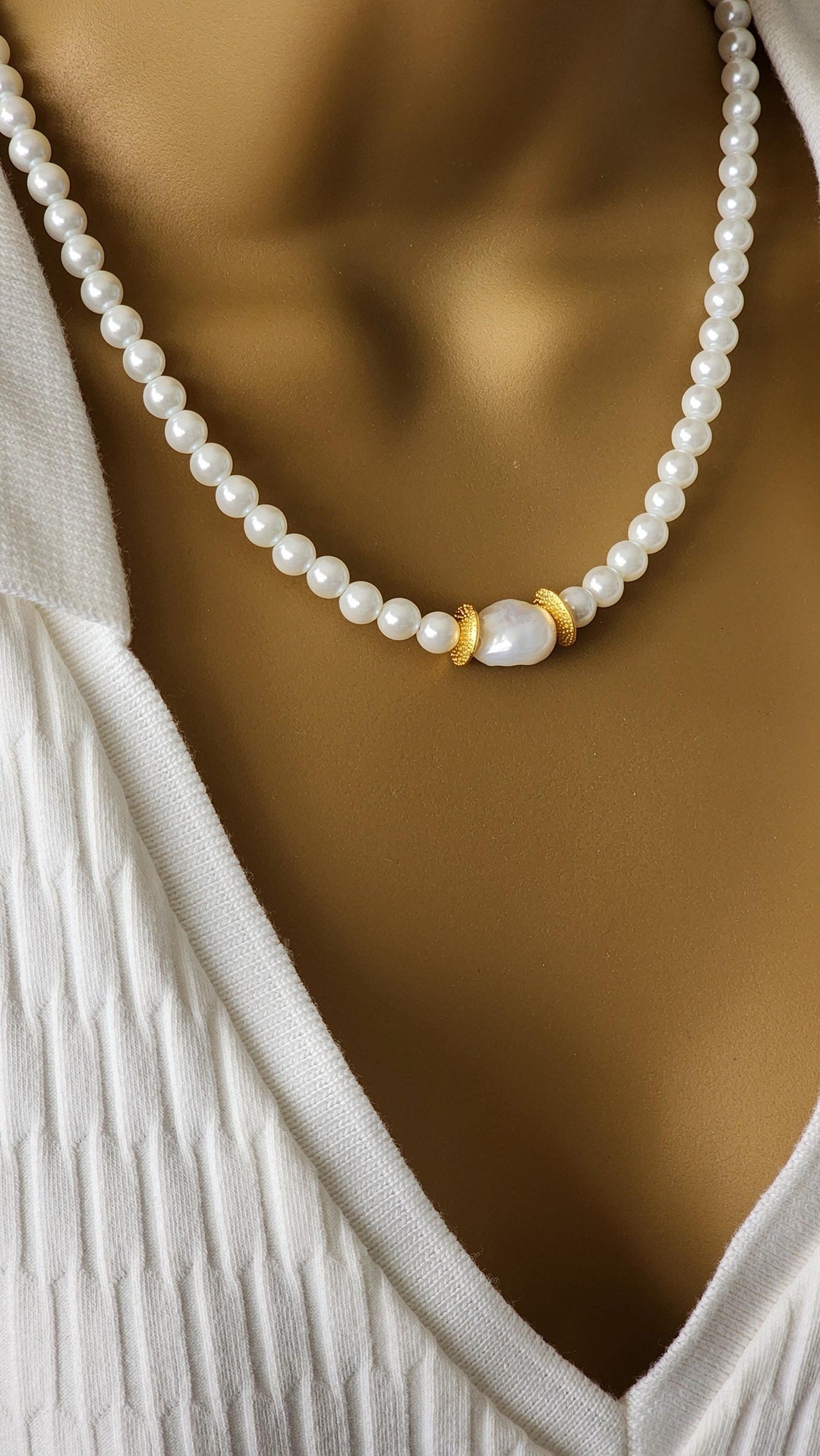 majorca-pearl-and-gold-ball-beaded-necklace-with-baroque-pearl