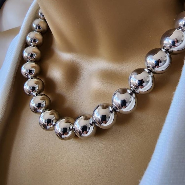 Silver Ball Necklace Etsy