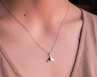 Mermaid Tail Tear Teardrop Whale Fish Tail Glass Ball 925 Silver Plated Necklace Mermaid Tail Tear Teardrop Whale Fish Tail Glass Ball 925 Silver Plated Necklace