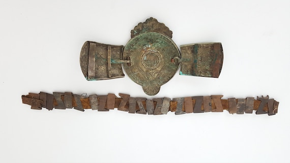 Rare ottoman antique cast brass belt buckle and le