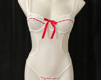 Vintage 90s white and red cut out teddy- O/S & Q/S