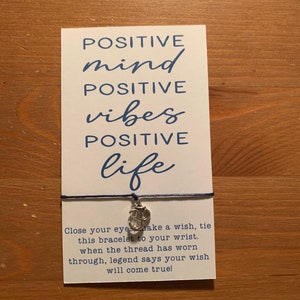 Pulsera Om- Buena fortuna- pensando en ti -joyería de yoga - respirar- mente positiva- buenas vibraciones- déjalo ir- libérate