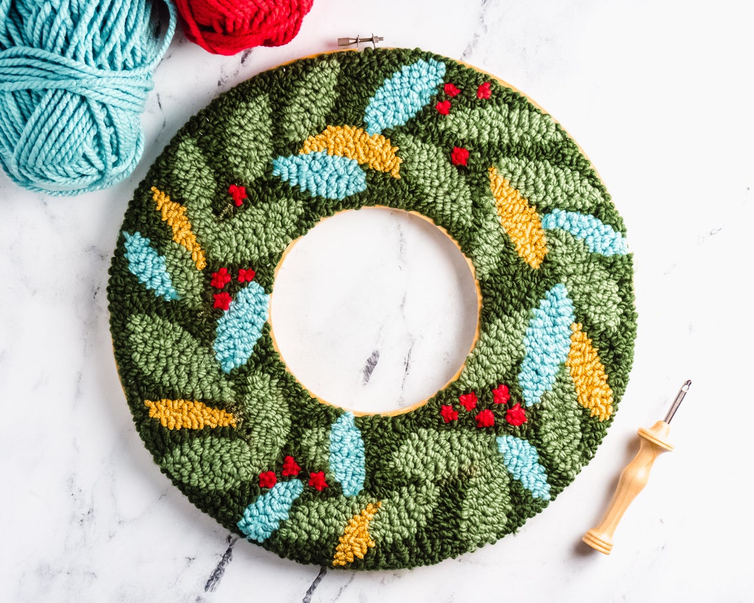 Punch Needle Embroidery Pattern for Christmas Holiday Wreath - Instant ...
