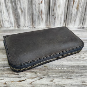 Grand portefeuille en cuir pour femme Sac à main en cuir gravé avec fermeture éclair Portefeuille personnalisé Cadeau d'anniversaire de mariage pour femme Cadeau Saint Valentin pour maman