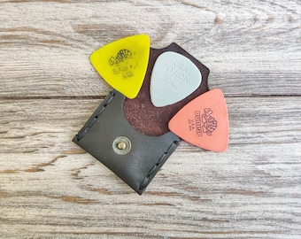 Crazy Horse Leather Guitar Pick Pouch: Musician Gift