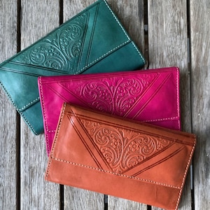 Portefeuille chéquier en cuir véritable à fermoir aimanté