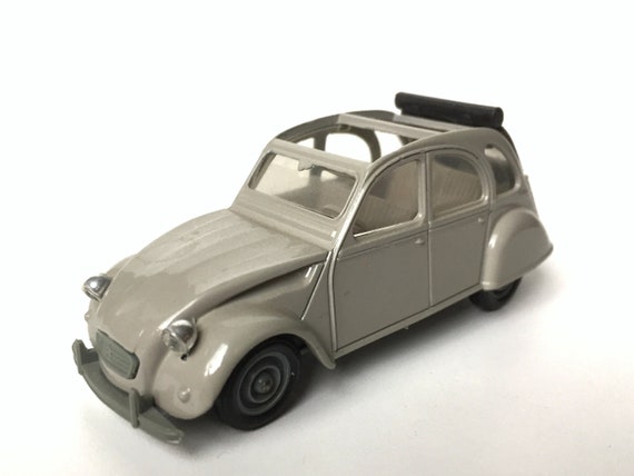 Solido Citroen 2CV 6 1.43 Gray 1979 Die Cast Minicar Collectable