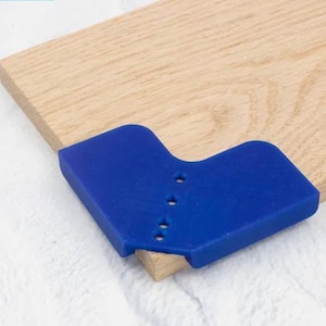 Cutting Board Foot Placement Guide