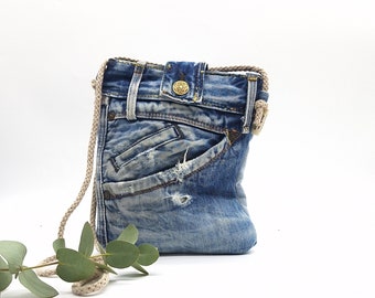 Upcycled denim cell phone purse   , denim bag upcycled  , jeans bag , bag to carry the cell phone , cell phone crossbody  , smartphone bag