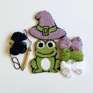 Frog Mug Rug PUNCH NEEDLE KIT, Halloween Witch Hat diy Coaster Craft Gift Set, Adult Craft Kit, Handmade Halloween Needle Punching Craft Set