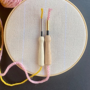 Punch Needle Embroidery Tool Set, Beginner Rug Hooking Set, Wood Handles Large and Small Needles