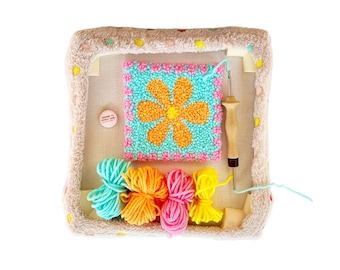 PUNCH NEEDLE Coaster Kit Punch Needle Mug Rug Kit, Retro Daisy Granny Square DYI Adult Craft Kit Beginner Punch Needle Set