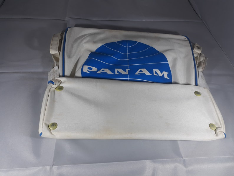 Vintage 1960/'s White Pan Am Travel bag