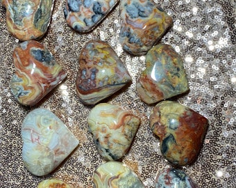 Mexican lace agate hearts (intuitionally chosen)