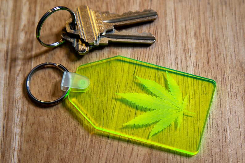 Cannabis Marijuana Leaf Plastic Key Chain Pot Leaf