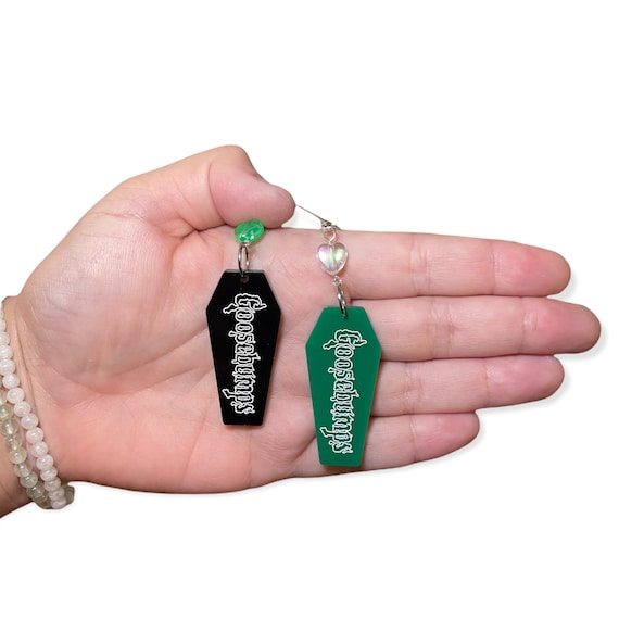 Mismatch Black and Green Goosebumps Coffin Earrings