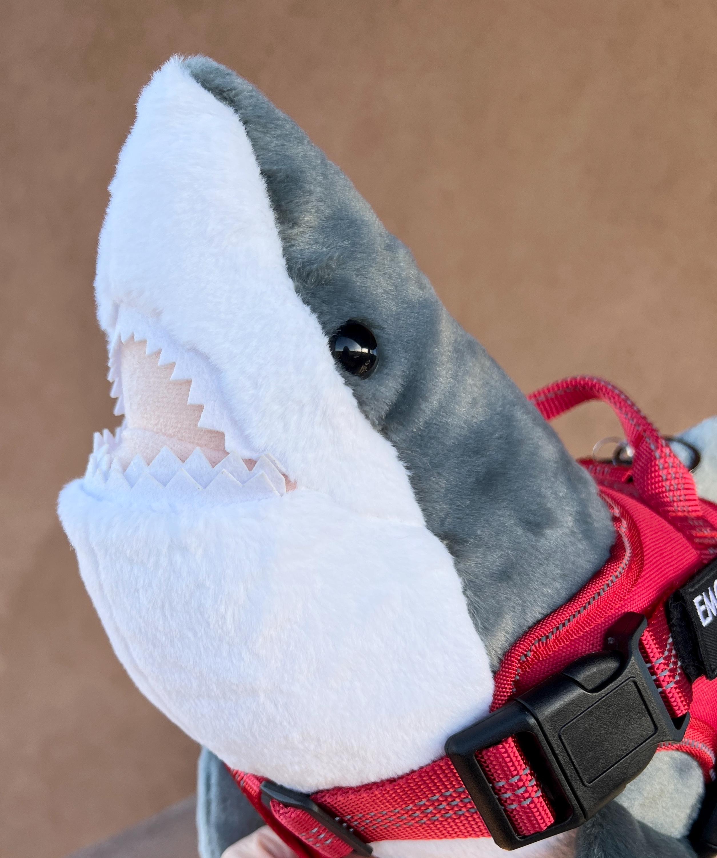 ESSA ホホジロザメ 感情サポート ぬいぐるみ パーソナライズギフト 