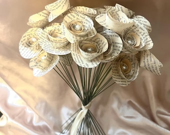 Set of stemmed book page roses • book flowers • book page roses • paper roses • book page decor • book page flowers • paper flowers • craft