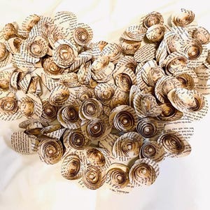 Set of book page roses • book flowers • book page roses • paper roses • book page decor • book page flowers • paper flowers • craft roses