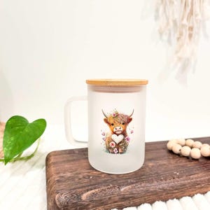 Glazen beker 'HIGHLAND COW' ijskoffiekop, glas met deksel en rietje, glazen geschenkbeker, rietje niet inbegrepen!