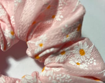 Handmade Hair Scrunchie polyester Pink & White daisy print , bobble