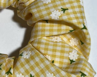 Handmade Hair Scrunchie, Lemon and white small gingham check with ditsy daisy print, bobble