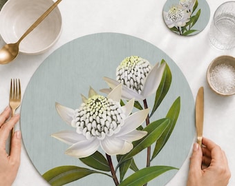 Set de napperon et sous-verre Waratah bleu | Décoration de table botanique australienne