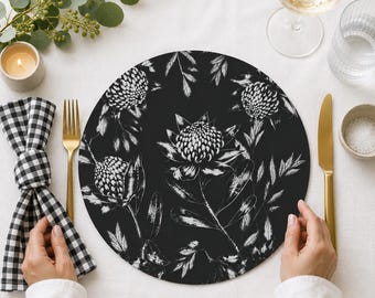 Set de napperon et sous-verre Waratah noir | Décoration de table botanique australienne