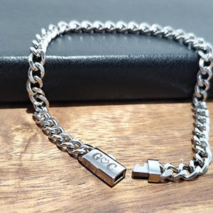 Personalized Cuban Link Chain Bracelet | Custom Clasp Engraving | Men Women Minimalist Wear | Sleek Silver Finish | Husband Boyfriend Gift