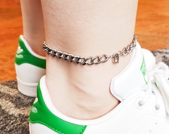 Can Men Wear Ankle Bracelets: Stylish Tips for Modern Men