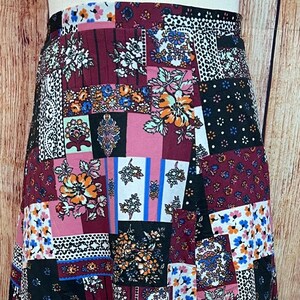 1970's Boho Hippie Patchwork Print Skirt sz S / 28” W