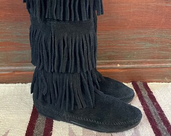 minnetonka ladies boots