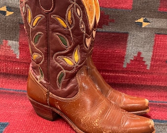 1950’s Vintage Brown Leather Fancy Floral and Heart Inlay Cowboy Western PeeWee Boots Ladies size 5.5 Very Distressed