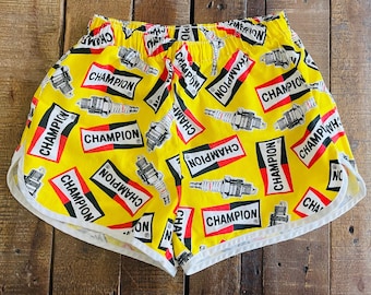 1960s Vintage Champion Spark Plugs swim Trunks Novelty Bathing Suit, Pop art, Vintage Shorts size S