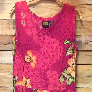 90’s Vintage Bohemian Hawaiian style Floral Print Dress with Pockets! Size M