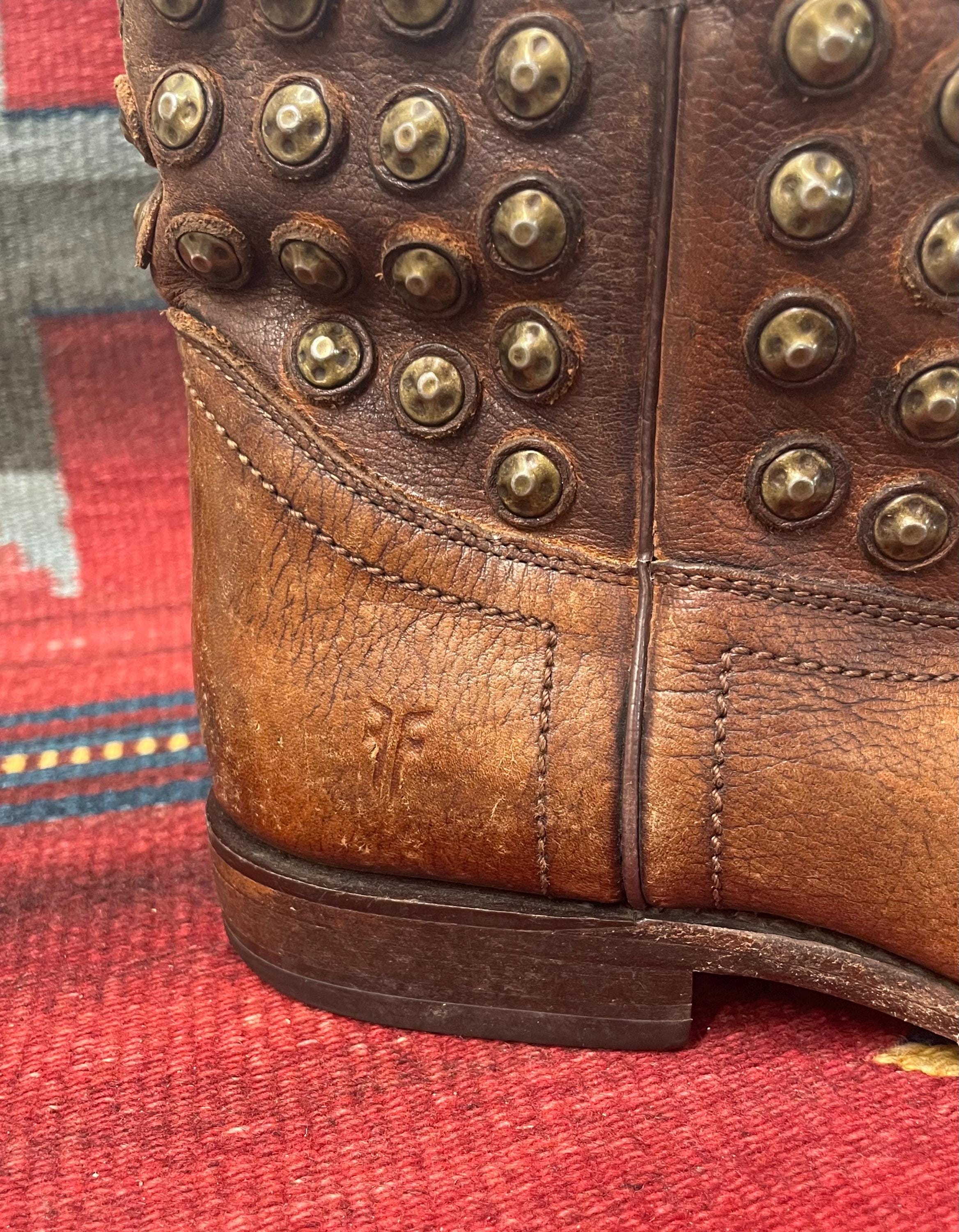 靴 Antique Studded Wrinkle Leather Boots Vintage Frye Antique Bronze Studded Brown Leather Western Cowgirl