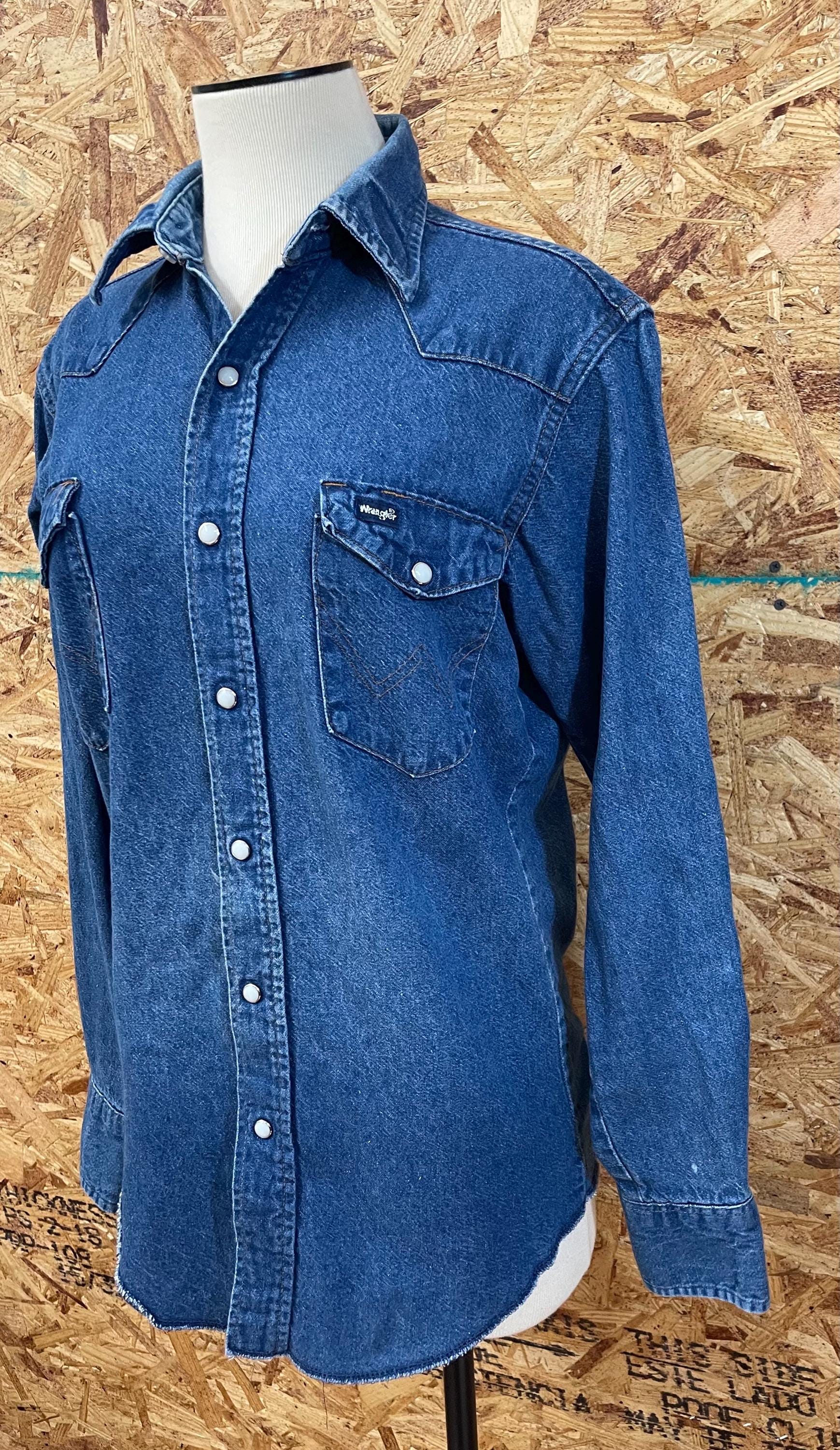 【WONDER WONDER】[UNISEX] Barket Vintage Over Denim Shirt Vintage Wrangler Blue Denim Distressed Broken-in Pearl Snap
