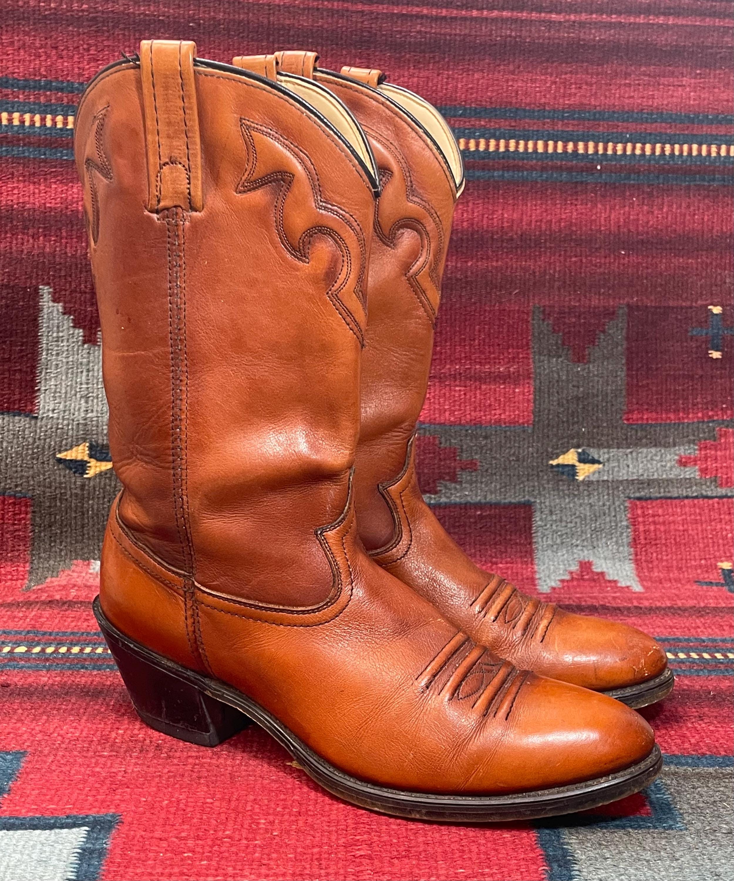 1970's Men's Vintage Dingo Broken-in and Distressed Whiskey Brown