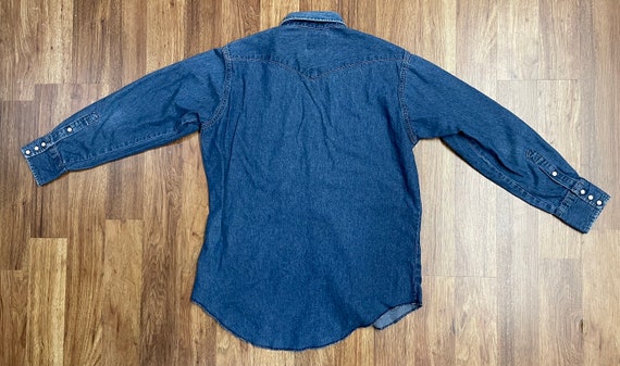 Vintage Wrangler Blue Denim Distressed and Broken-in Pearl Snap