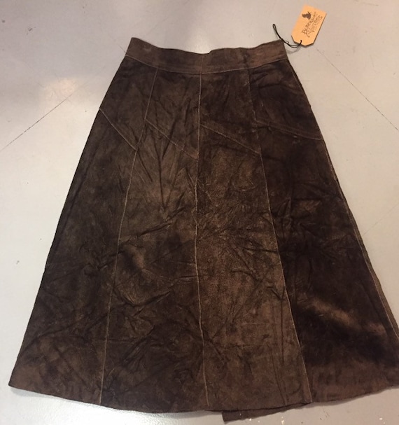 1970’s Vintage Dark Brown Suede Snap Button Skirt… - image 2