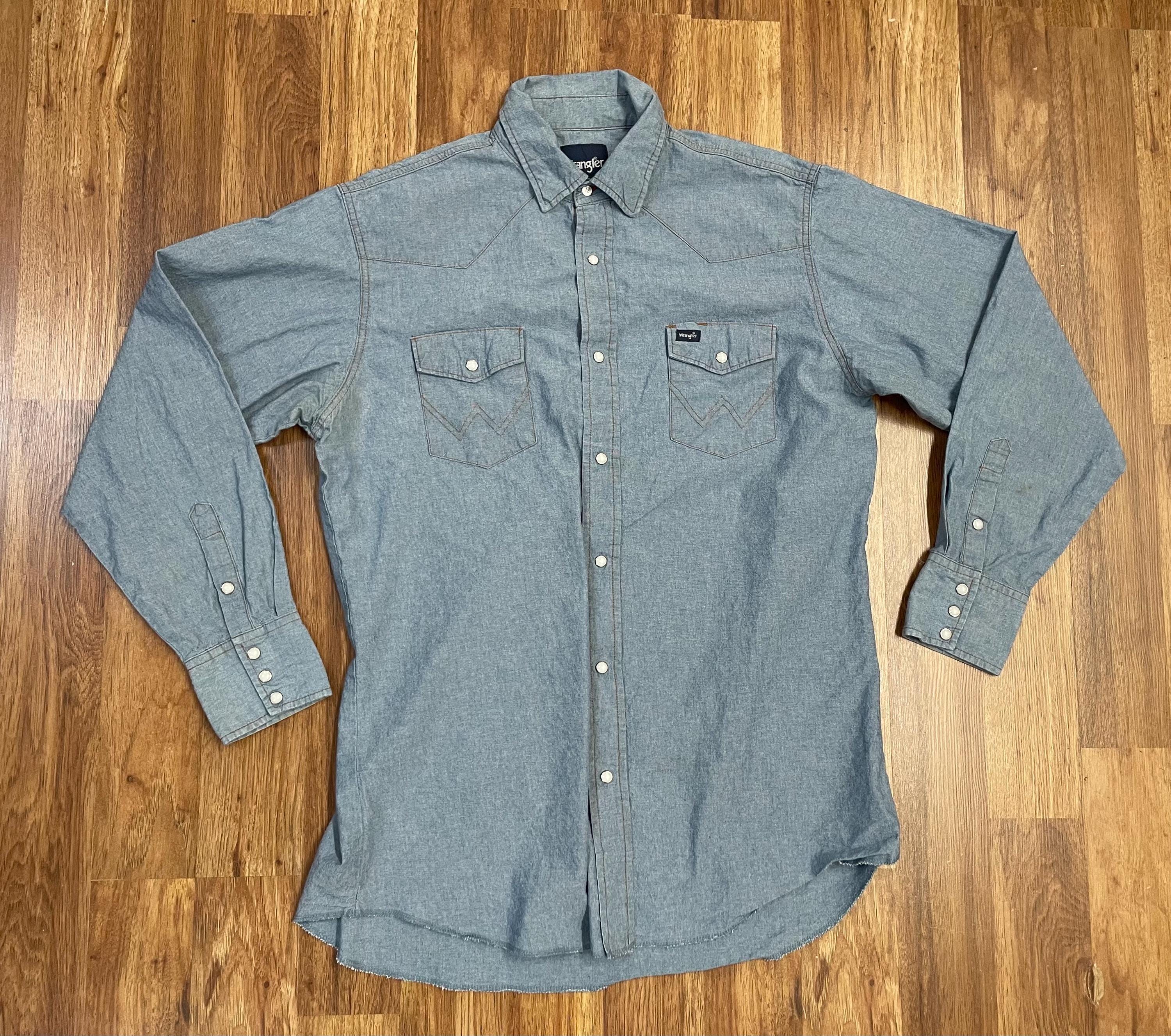 Vintage Wrangler Chambray Blue Denim Lightweight Broken-in Pearl