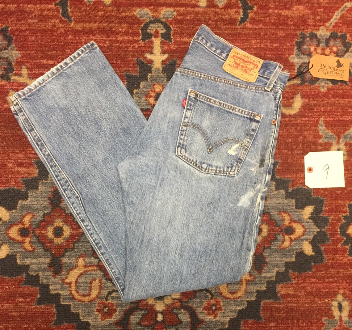 levis 501 light broken in