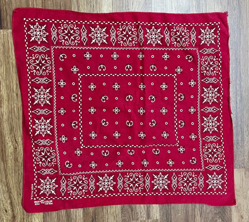 Vintage Soft and Broken-in Red Bandanna FAST COLOR Made in USA Unique ...