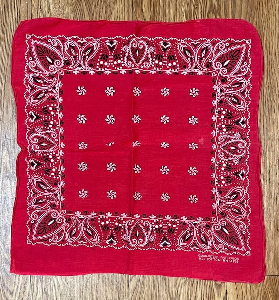 1960's Vintage Broken-in Red Cotton Bandanna / Han